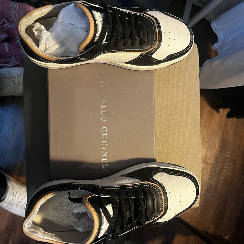 Brunello Cucinelli Black and White Sneakers Retro-Inspired Luxury